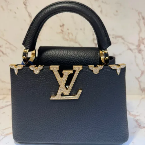 Bolsa Bruna Biancardi esposa do Neymar couro legítimo preto Louis Vuitton