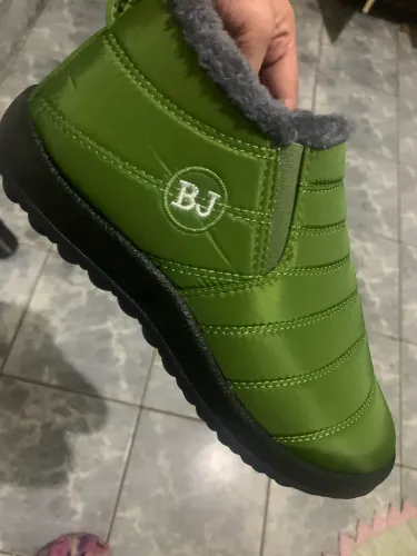 Tênis forrado