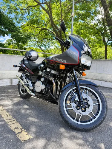 CBX 750 Four - 1988 - Magia Negra