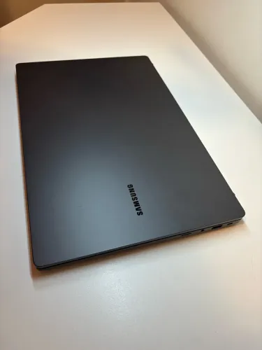 Galaxy Book 2 i7