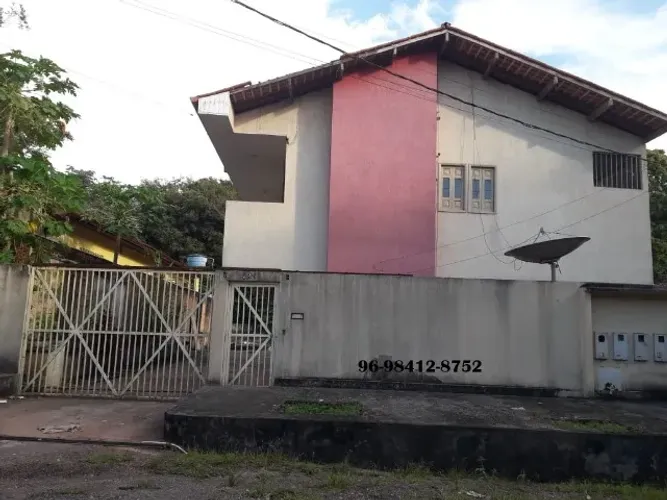 PRÉDIO ALVORADA: com 4 Aptos, cada Apto contém 2 quartos, 1 cozinha, 1 banheiro,ÁREA SERVI
