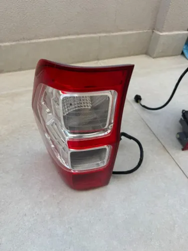Par de Lanternas RANGER XLS 2023