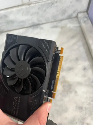 Placa de video GTX 1050TI EVGA