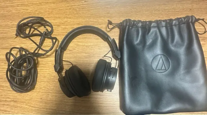 Fone Áudio Technica ATH M60X ? NOVO