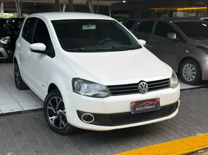 Volkswagen Fox 1.0 MI Total Flex 8V 5P 2014