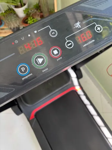 Esteira Genis GT 1000 Polishop Dobrável 16 km/h Até 120kg