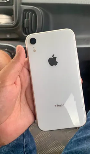 iPhone XR 