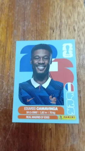 Figurinha do Eduardo Camavinga raro (com erro de impressão) :).