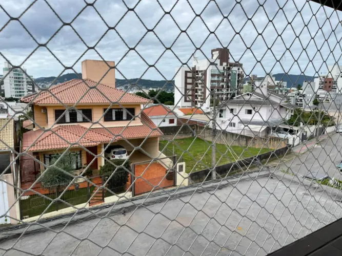Alugo kitnet em coqueiros