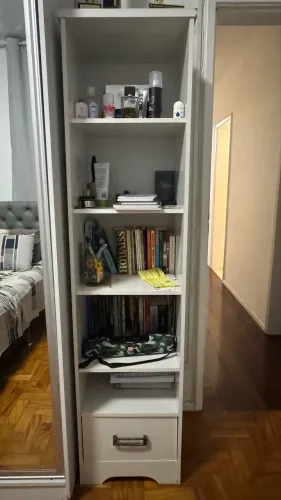Livreiro multiuso 