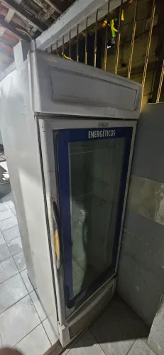 Geladeira expositora