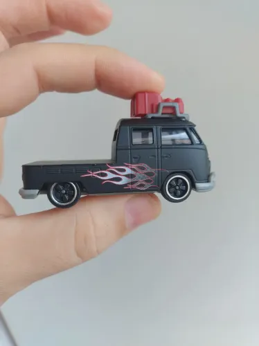 Miniatura Majorette Kombi Volkswagen T1 Preto Flames 1:64 Loose Black Novo