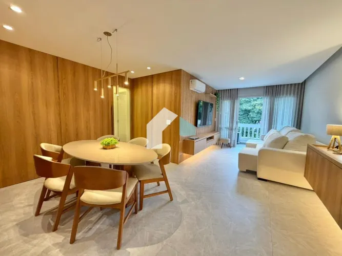 Apartamento mobiliado e renovado no coração do Batel | 116m² privativos