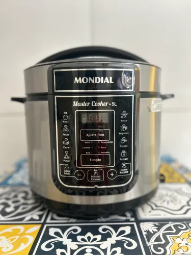 Panela de Pressão Elétrica Mondial Master Cooker 5L - Impecável!