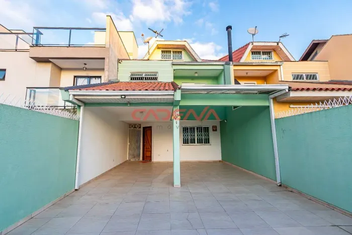 Sobrado com 3 quartos e 4 vagas à venda no Boa Vista