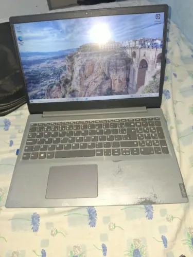 Notebook Lenovo s145 + teclado
