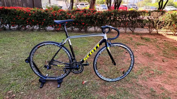Scott Addict Carbon Tam. 54/M - Ultegra 11v - Fulcrum - Guidão Carbono