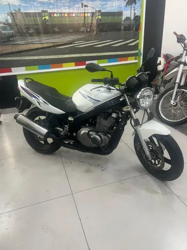SUZUKI GS 500E