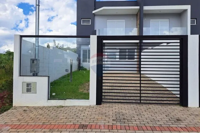 Sobrado à Venda, 3 dormitórios, Bairro Novo Horizonte II, Passo Fundo/RS