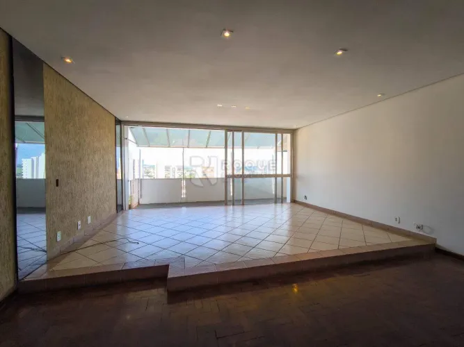 Apartamento à venda no bairro Centro