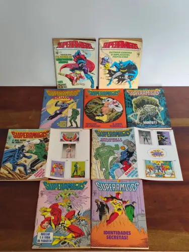 HQs Superamigos # 3, 10, 33, 34, 35, 41, 43 + 38 e 39 c/ Figurinhas (Editora Abril 1985)