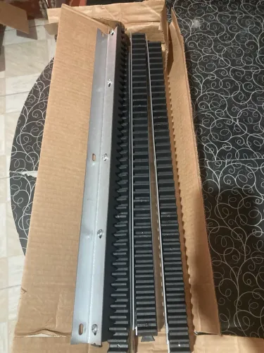 Cremalheira para portão eletrônico