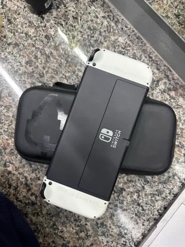 Nintendo Switch oled - excelente estado 
