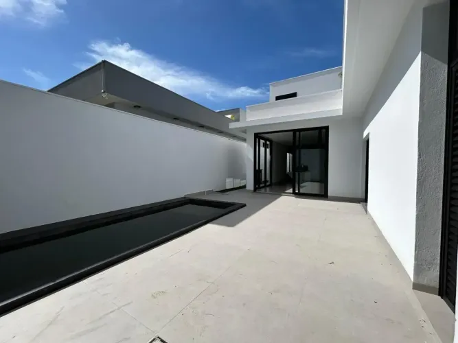 Ótima casa com 3 suítes e 214 m² a venda no Condomínio Splêndido
