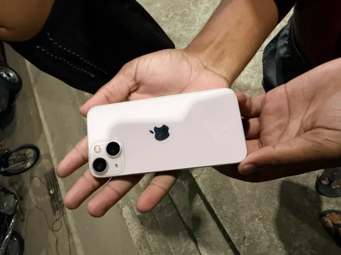 Troco iPhone 13 mini em outro iPhone do meu interesse