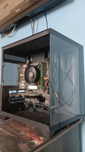 CPU AMD Ryzen 5 2600 16gb ddr4 ssd 256gb nvme fonte 500w 80 plus aceito cartão