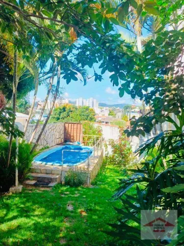 Casa com 3 dormitórios (1 suíte) à venda, 219 m² por R$ 1.480.000 - Vila Loyola - Jundiaí/