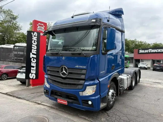 Mercedes-Benz Actros 2548 6x2.
