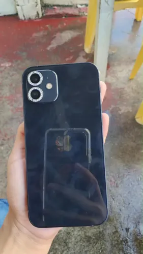 Vende-se iPhone 12
