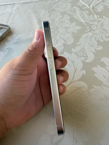 IPHONE 16 Pro - 128GB