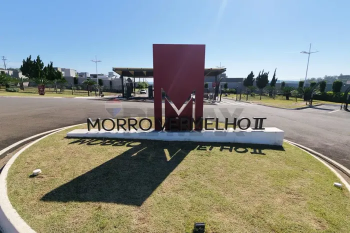 Casa com 3 Quartos, Condomínio Morro Vermelho ll