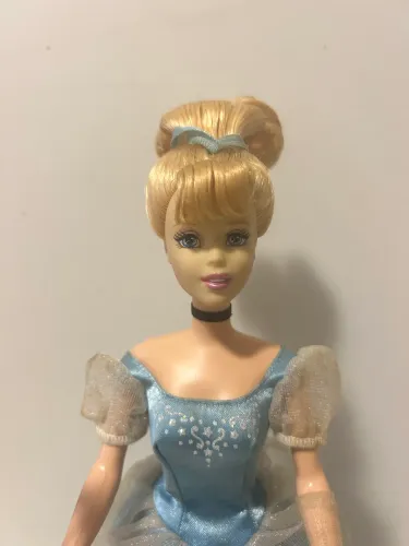 Boneca Princesa Cinderela Mattel