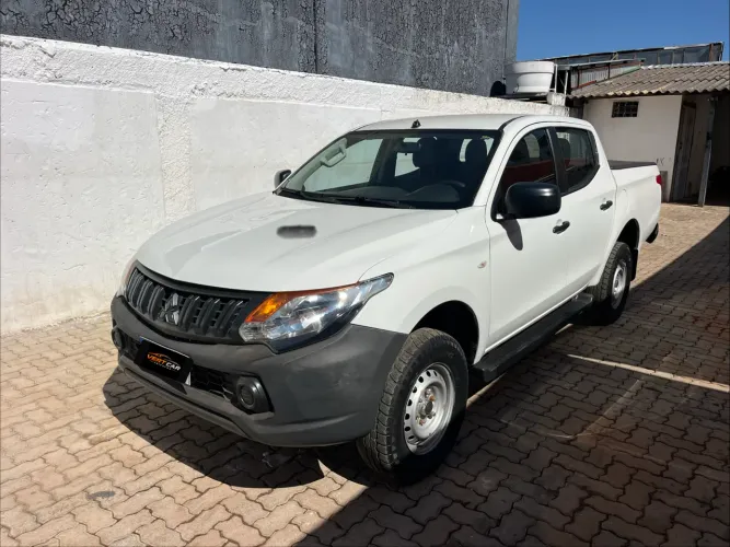 Mitsubishi L200 Triton Sport GLS 2.4 CD Diesel Aut. 2022