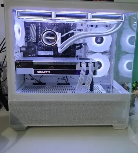 PC Gamer Ryzen 5 7600x + RTX 3080 - Roda tudo em 4K