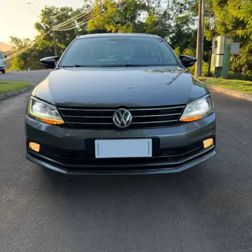 Volkswagen Jetta Comfortline 1.4 TSI 16V 4P Aut. 2018