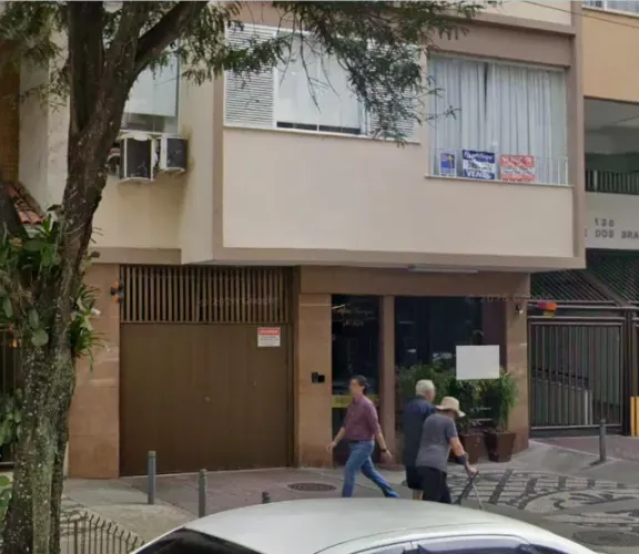 DISPENSO CORRETOR!AMPLO APARTAMENTO NA MARQUÊS DE ABRANTES COLADO AO METRÔ
