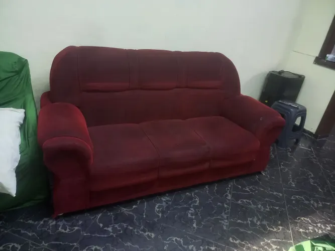 SOFÁ DE 3 LUGARES COR MARRON