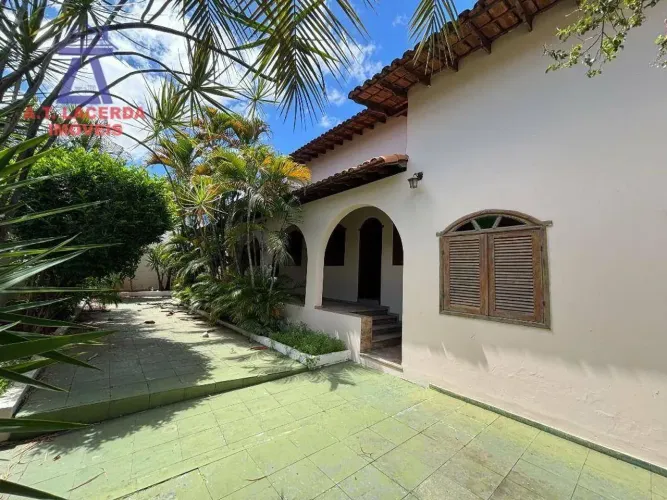 Casa com 4 dormitórios para alugar por R$ 3.200,00/mês - Monte Alegre - Montes Claros/MG