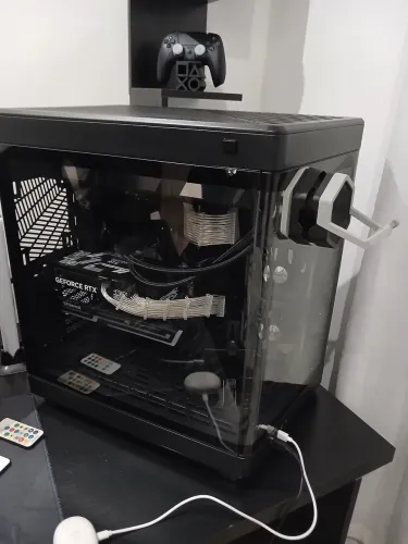 Gabinete gamer gamdias com tela e suporte headset magnético