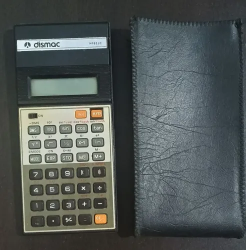 Calculadora científica vintage Dismac HF82LC - Colecionável