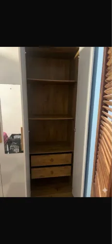 Vendo guarda roupa semi novo 