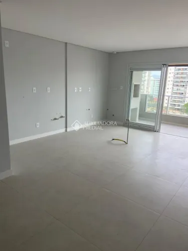 Apartamento NOVO Vista Mar, 3 quartos com suíte - Barreiros, São José