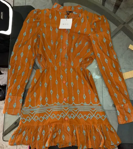 Vestido de manga longa tamanho P