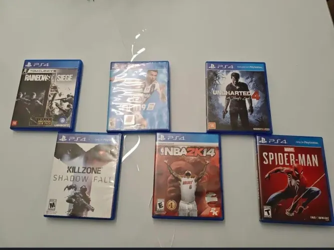 Jogos de ps4 cada por 70