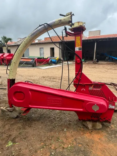 ENSILADEIRA NEW PCUS NOGUEIRA QUEBRA GRÃOS 
