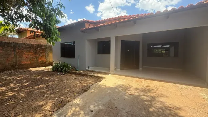 Casa 03 quartos sendo 01 suite - 1204 Sul